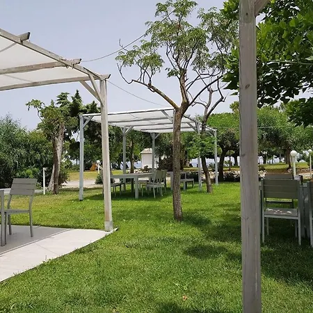 Sea-View Villa W Garden & Beach 빌라