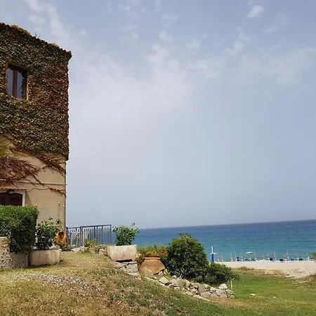 빌라 Sea-View Villa W Garden & Beach 산타 카테리나 델로 로니오