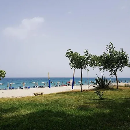 Sea-View Villa W Garden & Beach * 산타 카테리나 델로 로니오